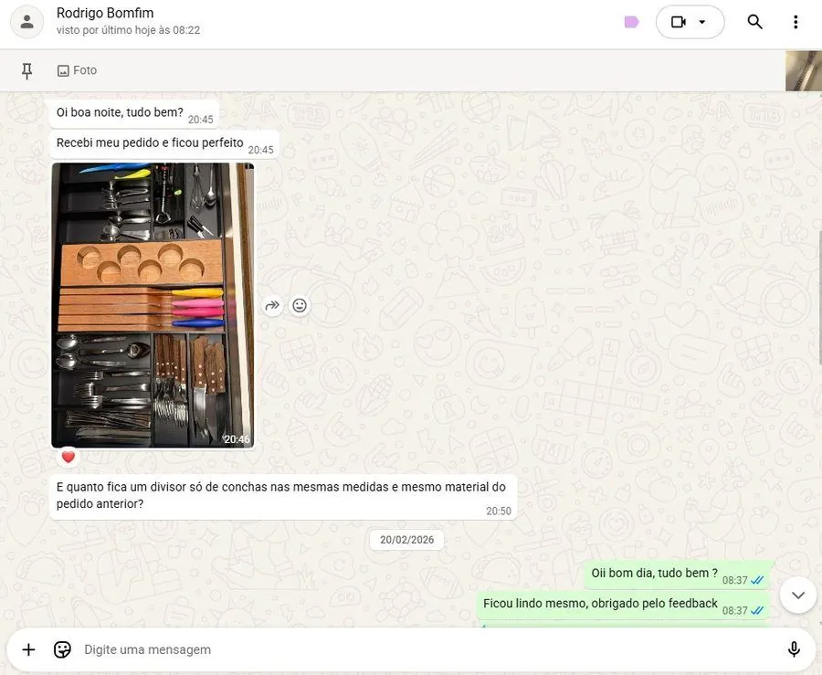 Gaveta organizada com talheres em compartimentos sob medida — depoimento real de cliente